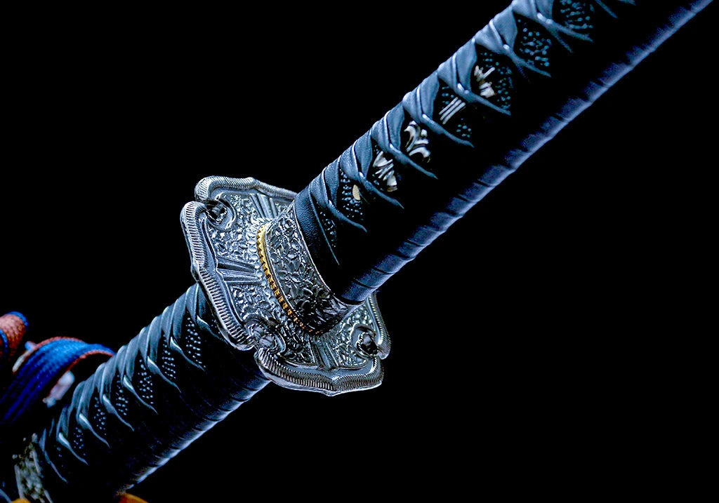 High-performance Handcrafted Tachi Sword 1045 High-Carbon Steel